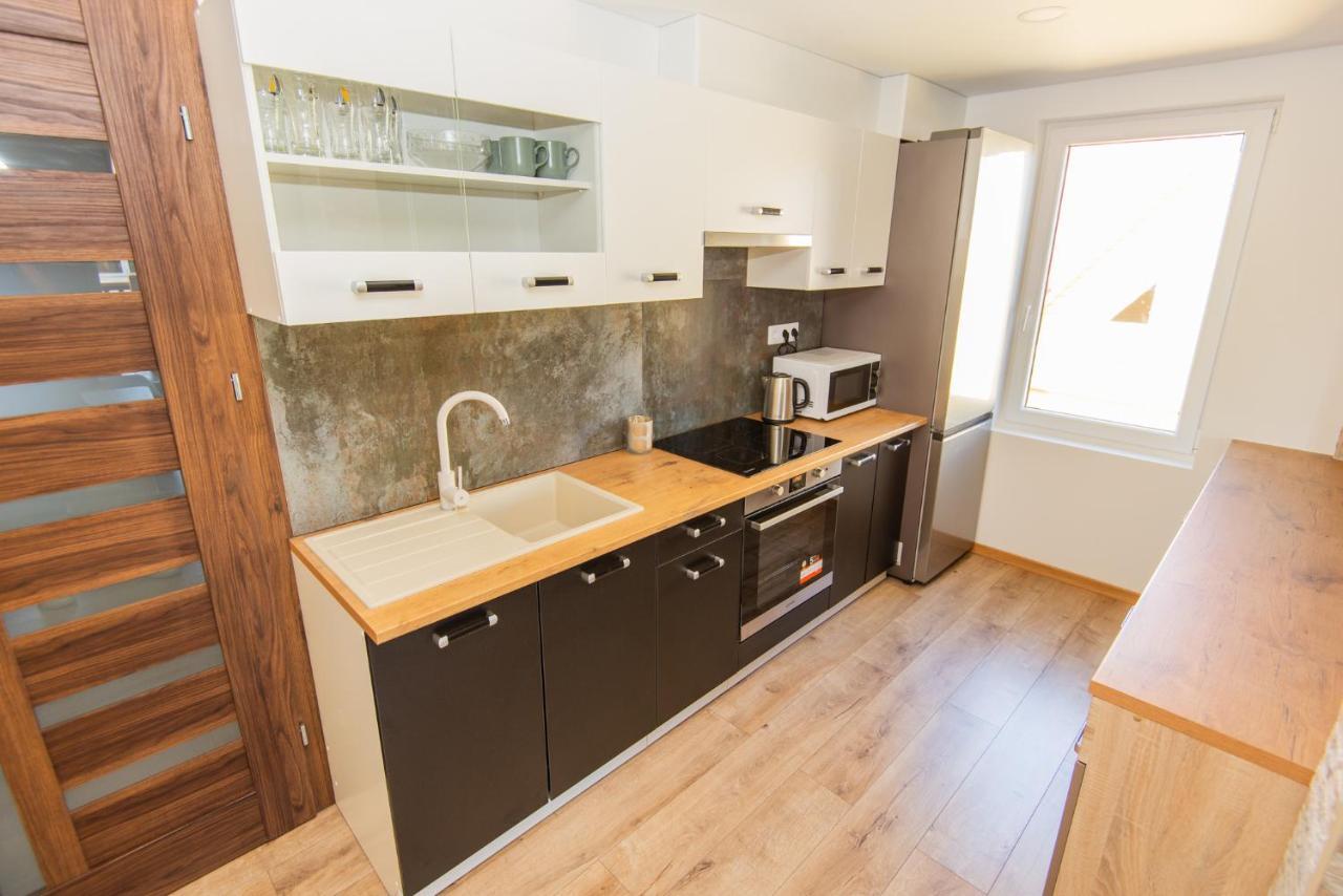Apartamentai Pas Kaju Senamiestyje Salia Botanikos Parko Palanga Esterno foto