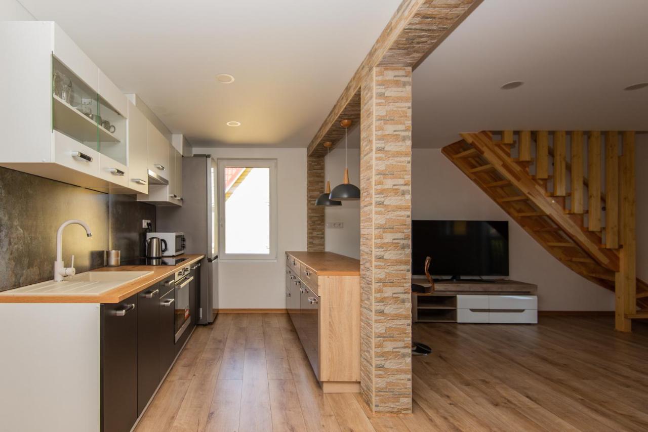 Apartamentai Pas Kaju Senamiestyje Salia Botanikos Parko Palanga Esterno foto