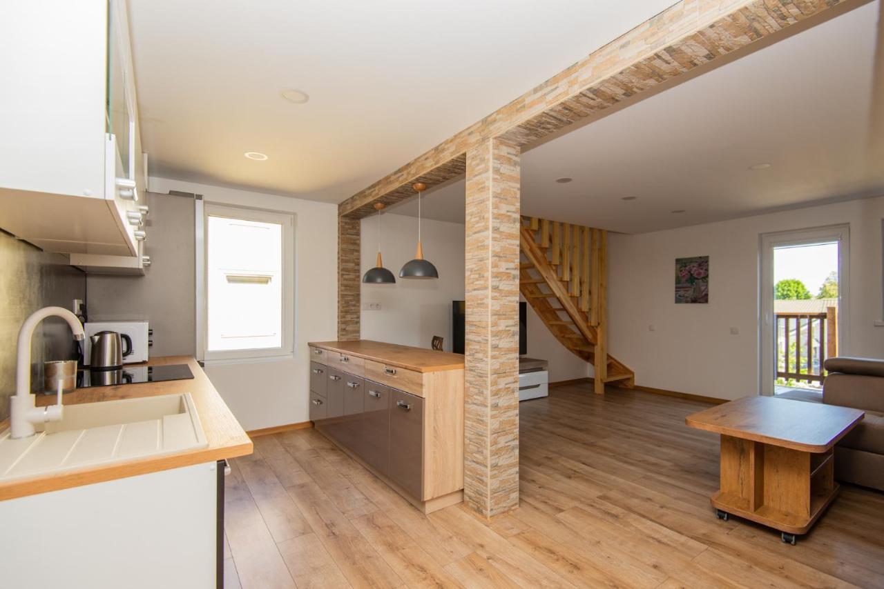 Apartamentai Pas Kaju Senamiestyje Salia Botanikos Parko Palanga Esterno foto